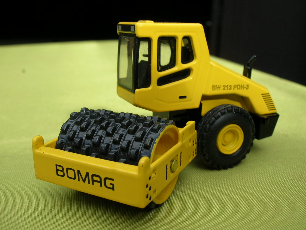 BW 213 PDH-3.jpg