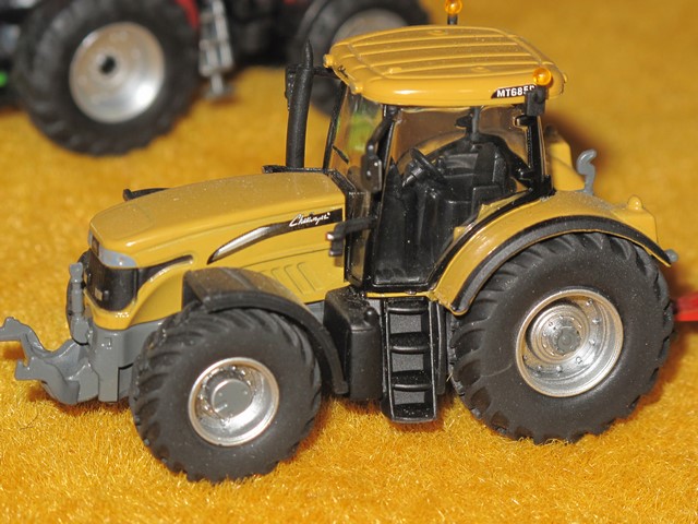 Challenger        MT 600.JPG