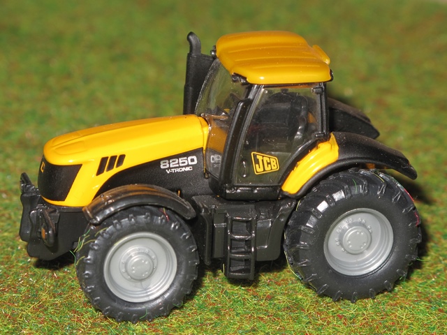 JCB 8250.JPG