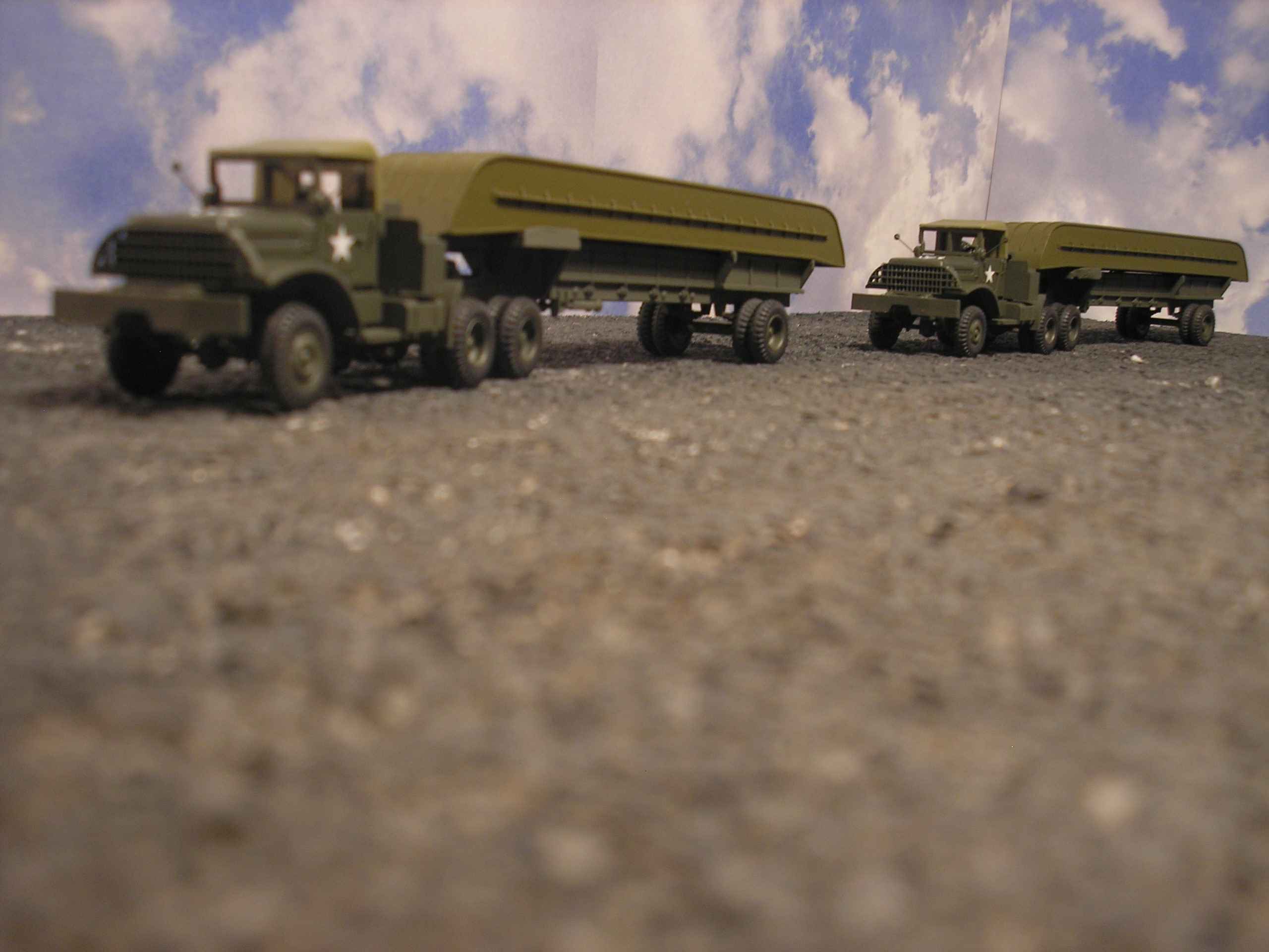 ROCO Pontoon Convoy