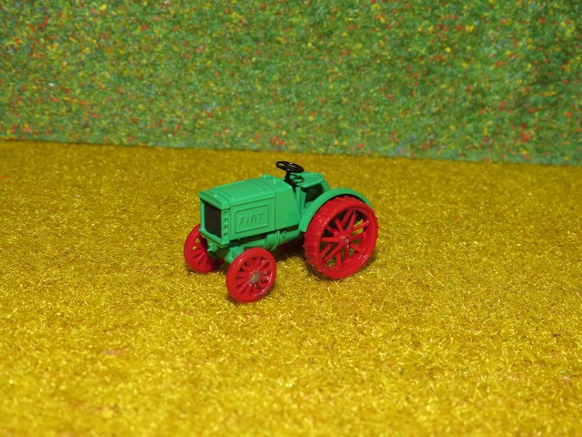 Fiat 702            .JPG