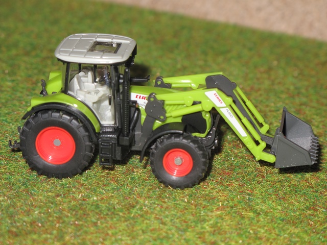 Claas aron 630                   ..JPG