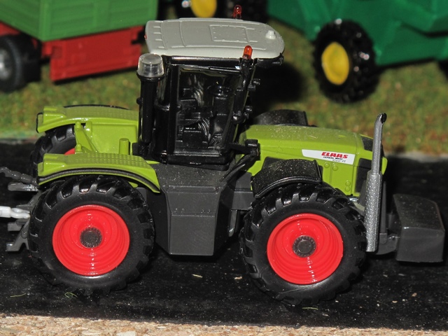 Claas Xerion 3800 .JPG