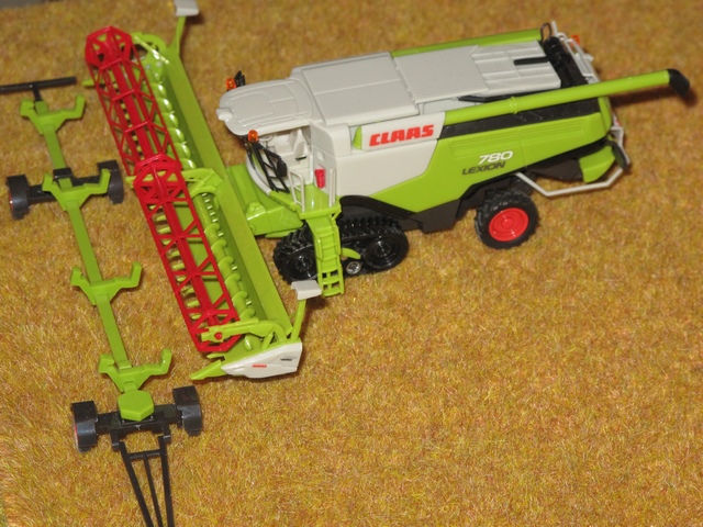 Claas Lexion780 Terra Trac (626ch) .JPG