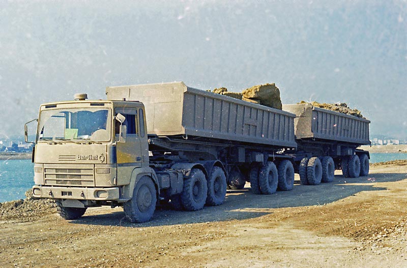 TRH350-carrière-1976.jpg