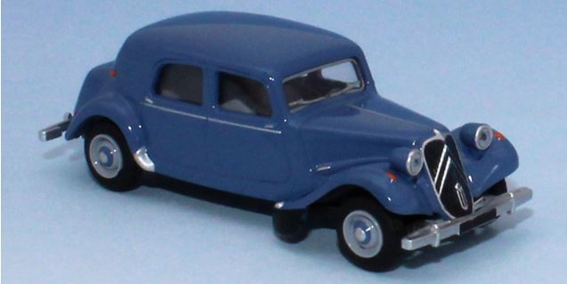 CITROËN 11 B avec coffre.JPG