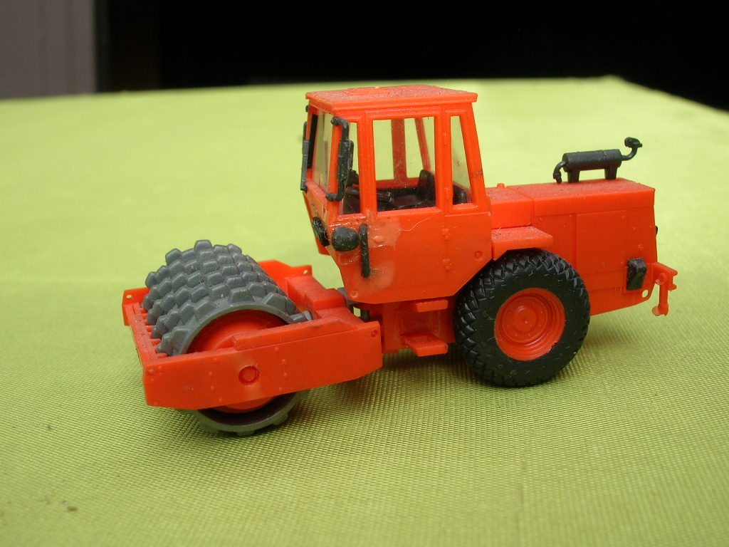 HW2301 S.jpg