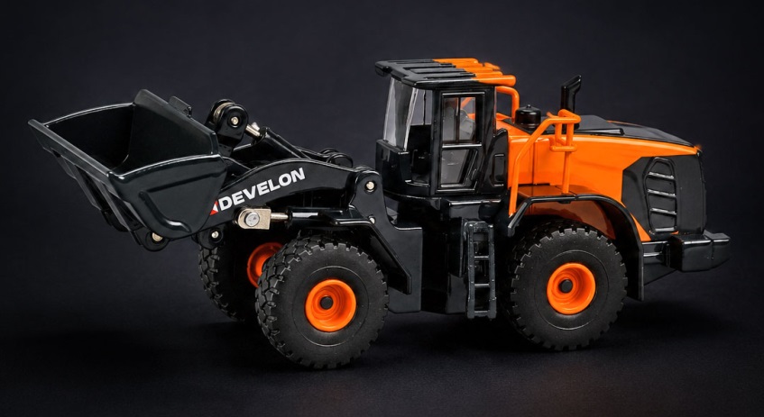 develon-dl420-wheel-loader-1-87.jpg