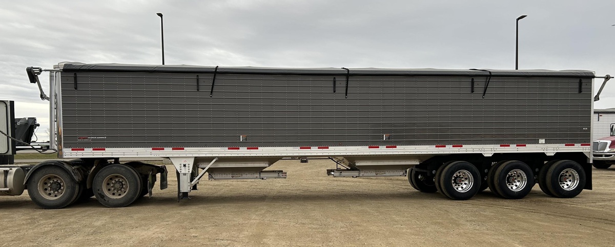 2026-timpte-super-hopper-tri-axle-149984 - Copie.jpg