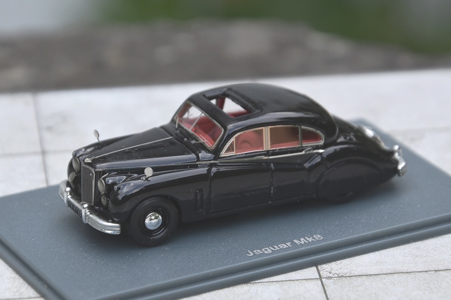 Jaguar MK 8/ Neo