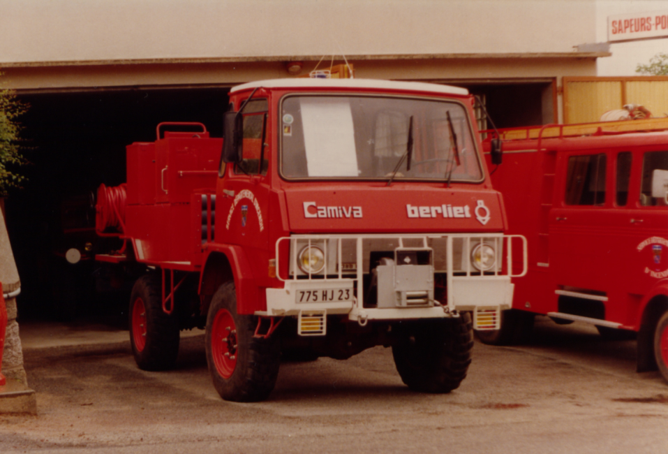 BERLIET-pomp-85.jpg
