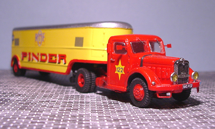 NICOLLE.BERNARD,1948,105 CV+SEMI PINDER,DROITE.JPG