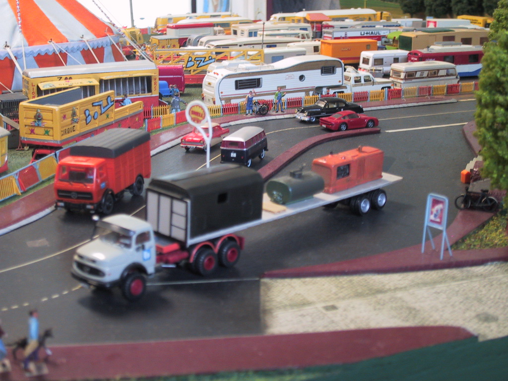 mercedes sahara 2006.jpg