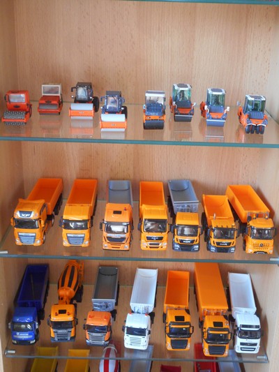 Hamn et divers camions