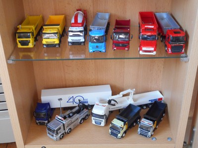 Divers camions