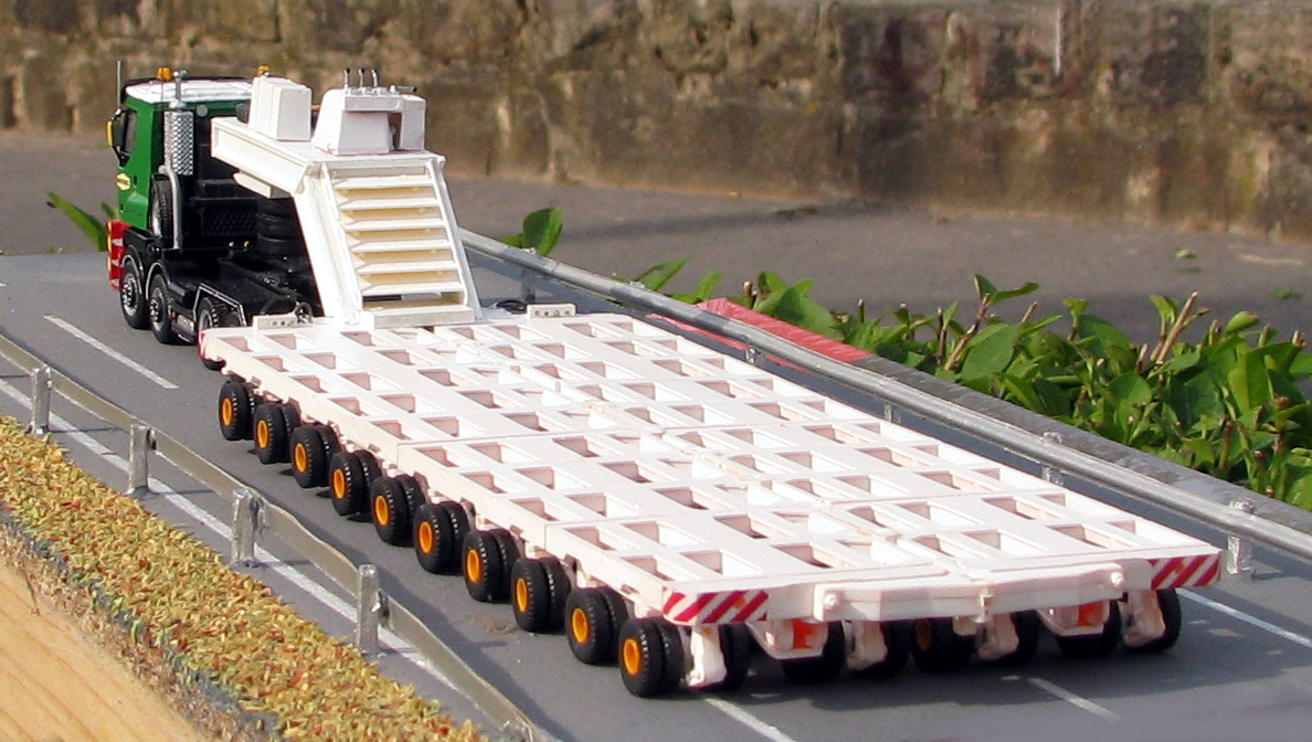 Avec un superbe col de cygne !