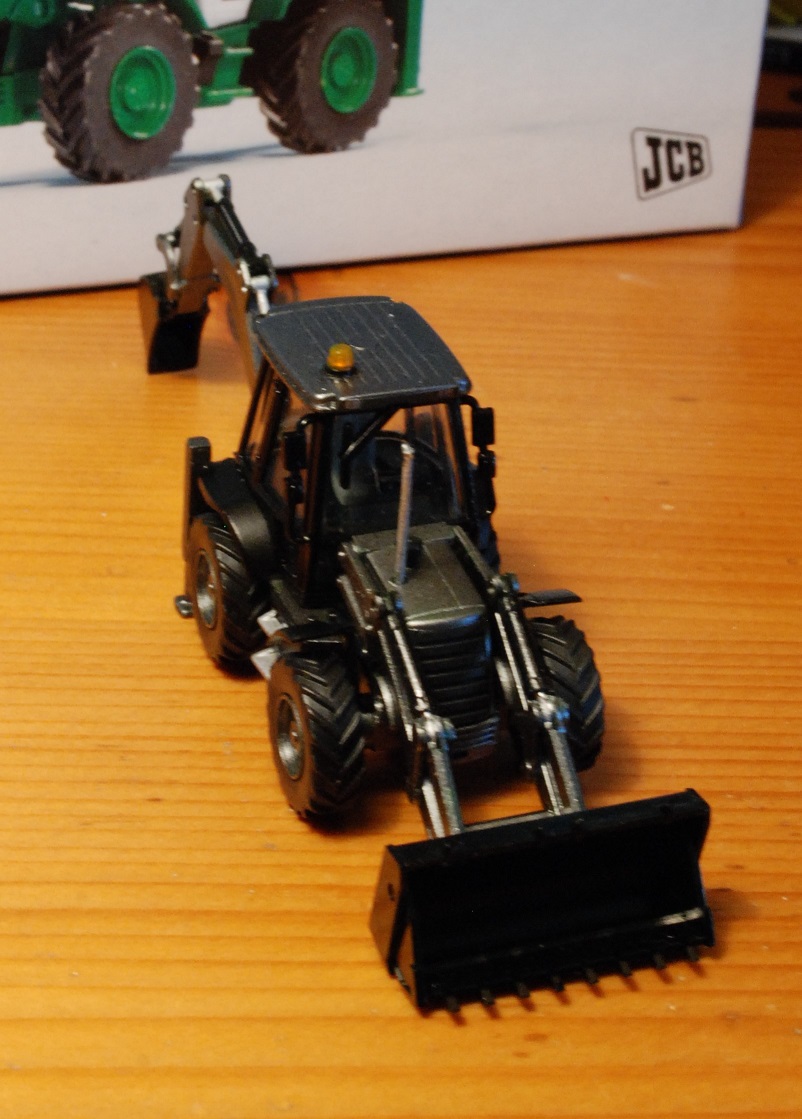 JCB (15).JPG