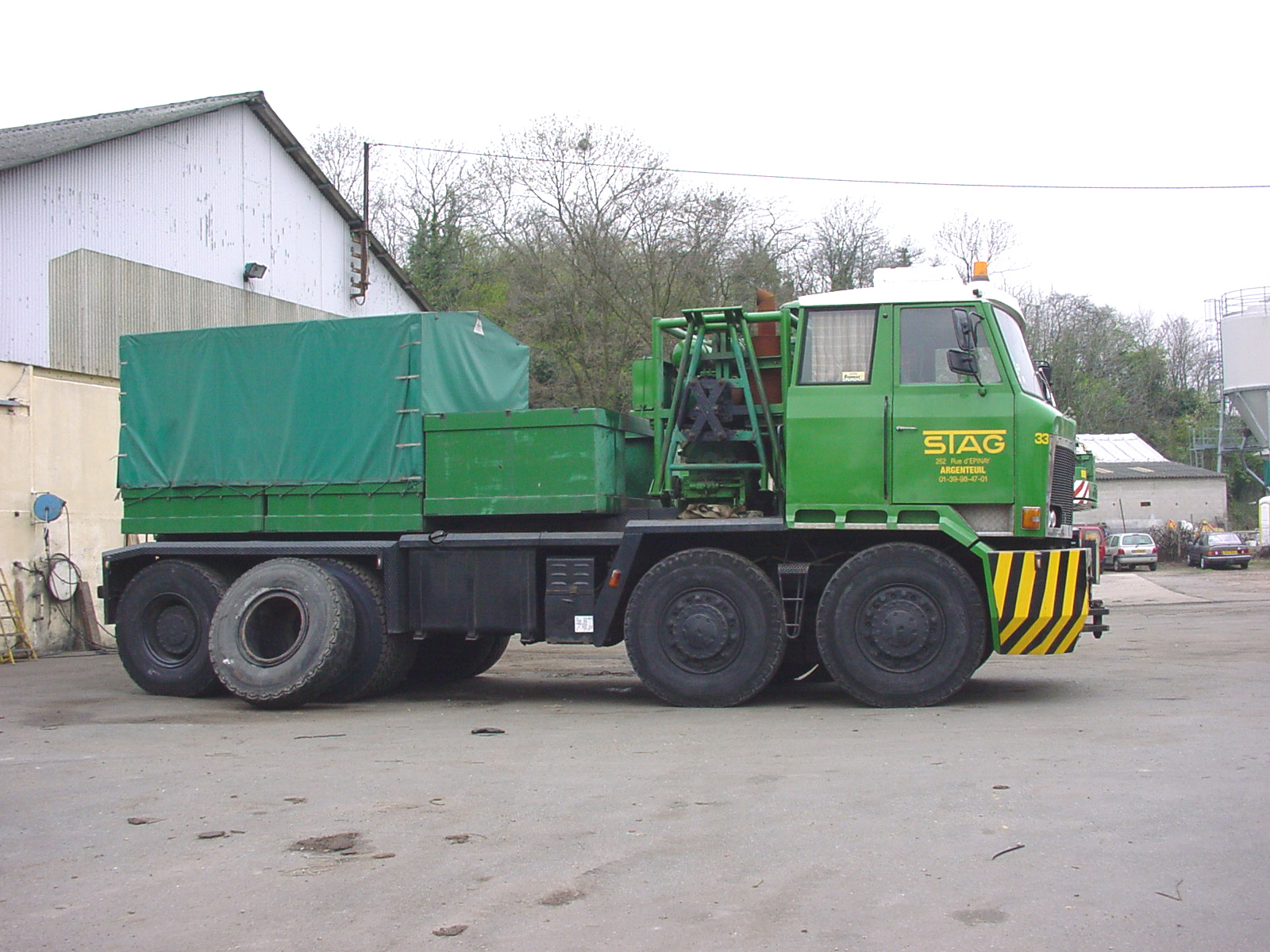 REPORTAGE CHEZ STAG.TG250 PHOTO 2.JPG